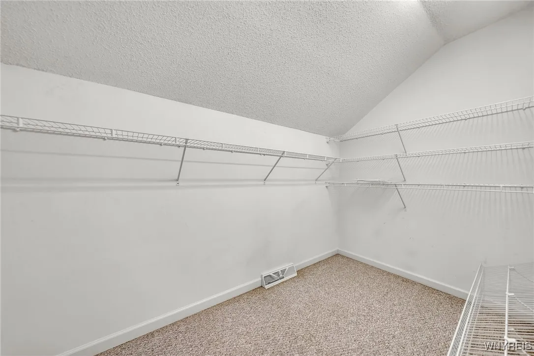 48 Rushford Hollow Drive, Cheektowaga, New York 14, Cheektowaga, New York 14227, 2 Bedrooms Bedrooms, 7 Rooms Rooms,2 BathroomsBathrooms,Residential,Closed,48 Rushford Hollow Drive, Cheektowaga, New York 14,0,B1604167