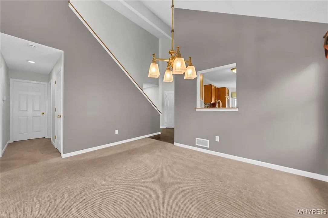 48 Rushford Hollow Drive, Cheektowaga, New York 14, Cheektowaga, New York 14227, 2 Bedrooms Bedrooms, 7 Rooms Rooms,2 BathroomsBathrooms,Residential,Closed,48 Rushford Hollow Drive, Cheektowaga, New York 14,0,B1604167