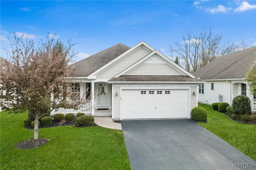80 French Oaks Lane, Amherst, New York 14051, Amherst, New York 14051, 2 Bedrooms Bedrooms, 5 Rooms Rooms,2 BathroomsBathrooms,Residential,Closed,80 French Oaks Lane, Amherst, New York 14051,0,B1604775