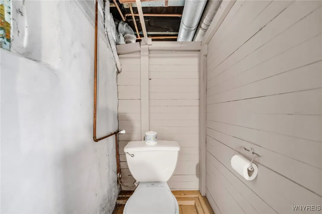 178 Lockwood Avenue, Buffalo, New York 14220, Buffalo, New York 14220, 4 Bedrooms Bedrooms, 7 Rooms Rooms,1 BathroomBathrooms,Residential,Closed,178 Lockwood Avenue, Buffalo, New York 14220,B1604716