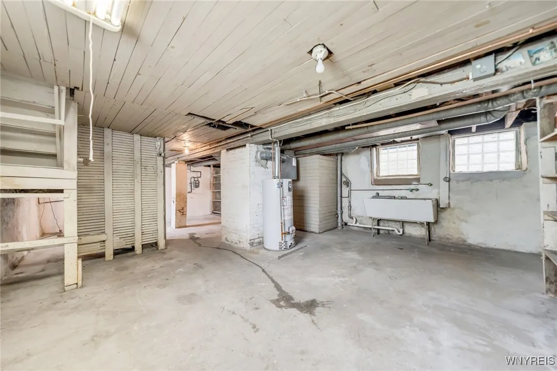 178 Lockwood Avenue, Buffalo, New York 14220, Buffalo, New York 14220, 4 Bedrooms Bedrooms, 7 Rooms Rooms,1 BathroomBathrooms,Residential,Closed,178 Lockwood Avenue, Buffalo, New York 14220,B1604716