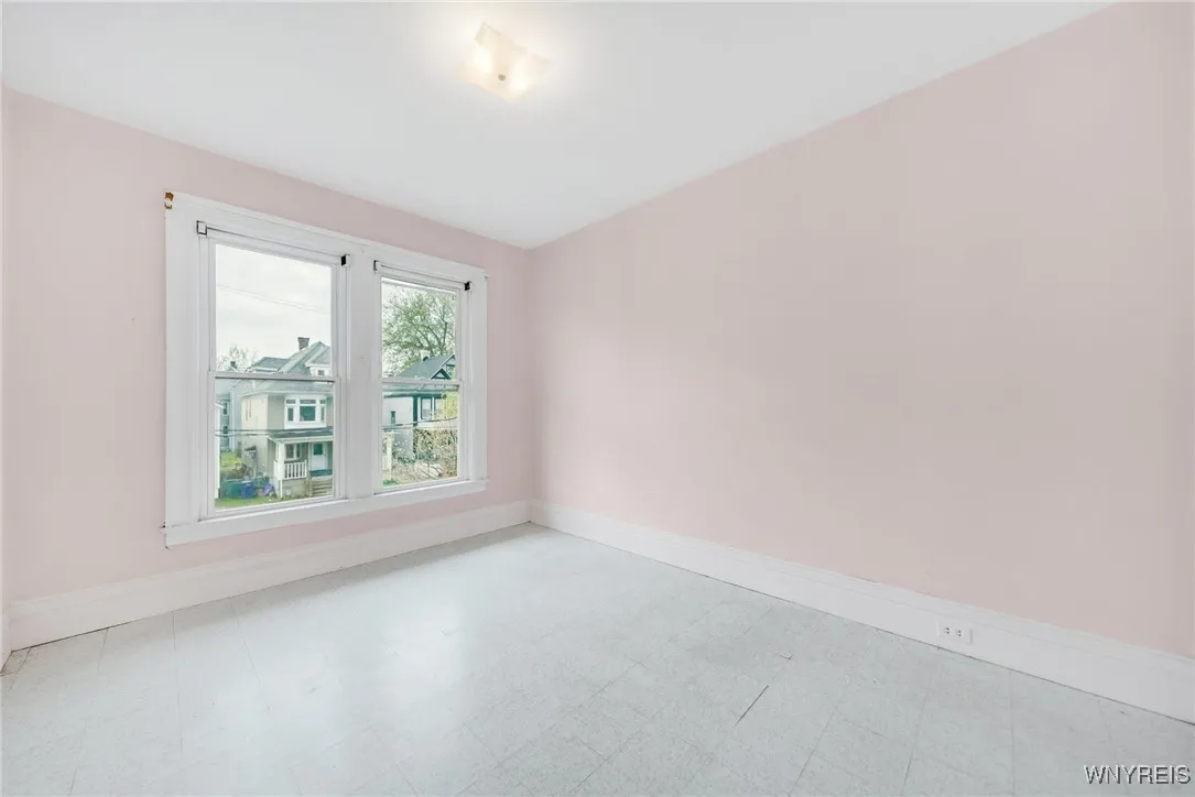 178 Lockwood Avenue, Buffalo, New York 14220, Buffalo, New York 14220, 4 Bedrooms Bedrooms, 7 Rooms Rooms,1 BathroomBathrooms,Residential,Closed,178 Lockwood Avenue, Buffalo, New York 14220,B1604716