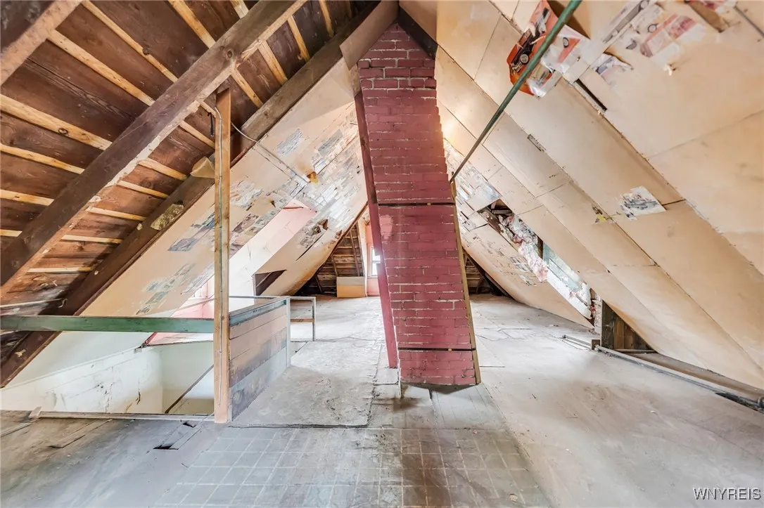 178 Lockwood Avenue, Buffalo, New York 14220, Buffalo, New York 14220, 4 Bedrooms Bedrooms, 7 Rooms Rooms,1 BathroomBathrooms,Residential,Closed,178 Lockwood Avenue, Buffalo, New York 14220,B1604716