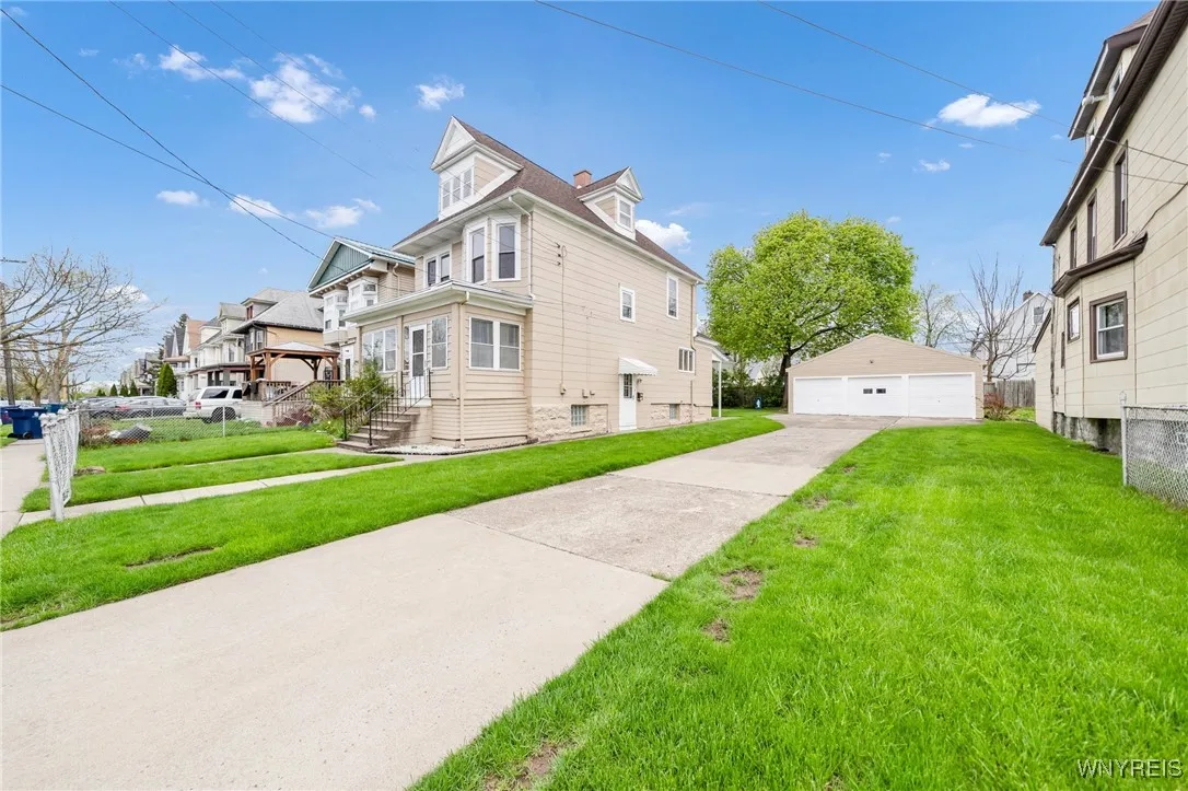 178 Lockwood Avenue, Buffalo, New York 14220, Buffalo, New York 14220, 4 Bedrooms Bedrooms, 7 Rooms Rooms,1 BathroomBathrooms,Residential,Closed,178 Lockwood Avenue, Buffalo, New York 14220,B1604716