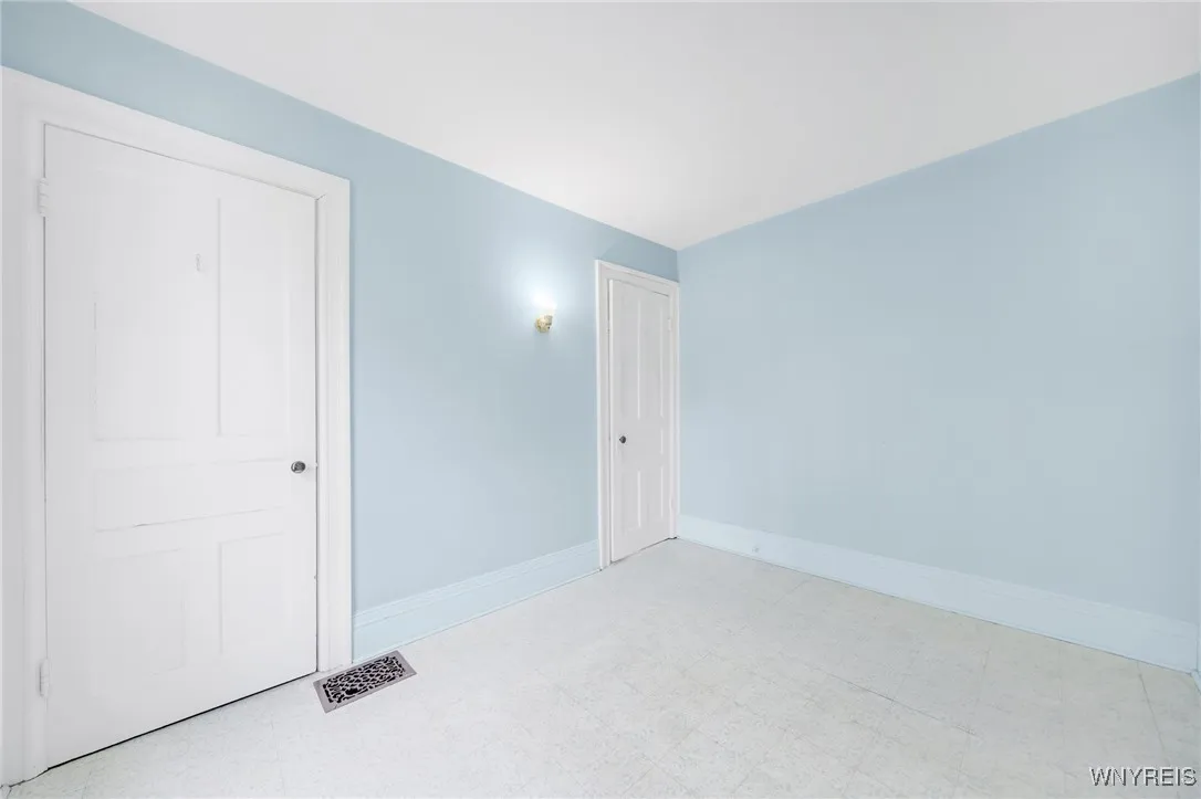 178 Lockwood Avenue, Buffalo, New York 14220, Buffalo, New York 14220, 4 Bedrooms Bedrooms, 7 Rooms Rooms,1 BathroomBathrooms,Residential,Closed,178 Lockwood Avenue, Buffalo, New York 14220,B1604716