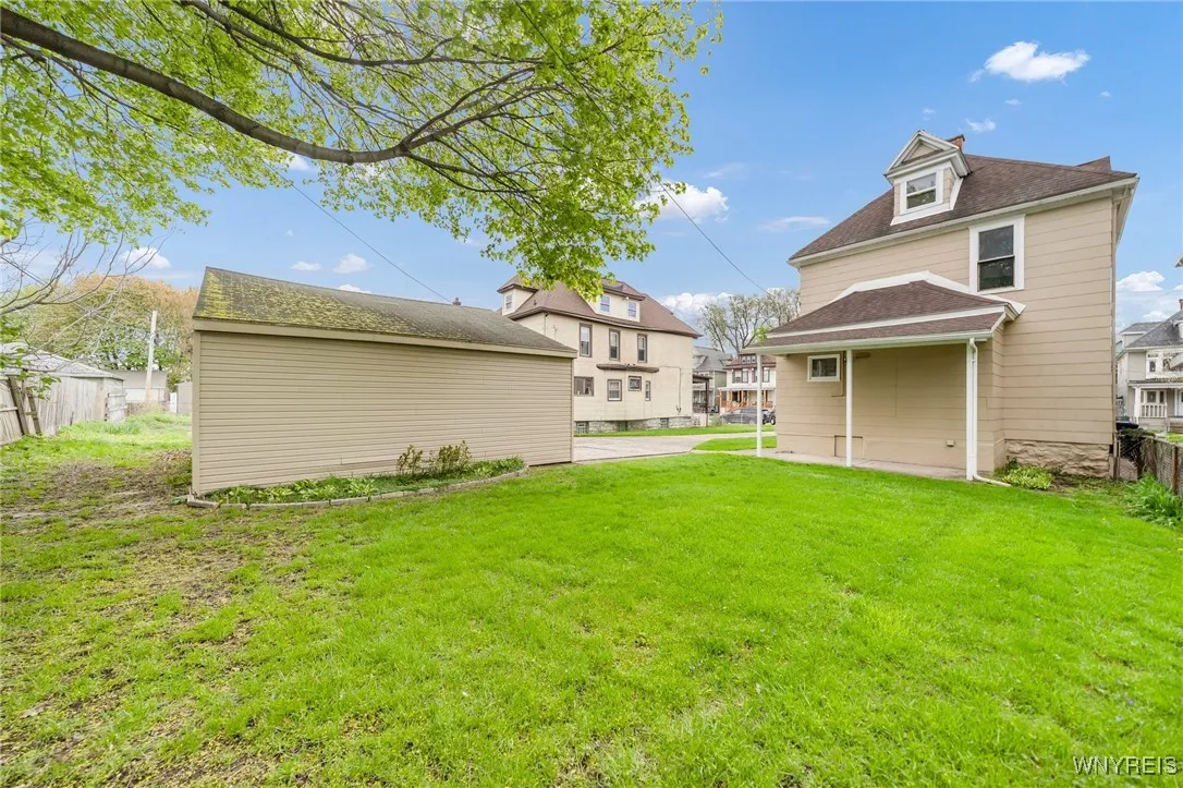 178 Lockwood Avenue, Buffalo, New York 14220, Buffalo, New York 14220, 4 Bedrooms Bedrooms, 7 Rooms Rooms,1 BathroomBathrooms,Residential,Closed,178 Lockwood Avenue, Buffalo, New York 14220,B1604716