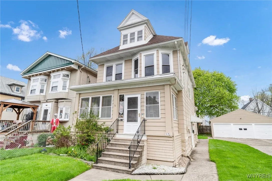 178 Lockwood Avenue, Buffalo, New York 14220, Buffalo, New York 14220, 4 Bedrooms Bedrooms, 7 Rooms Rooms,1 BathroomBathrooms,Residential,Closed,178 Lockwood Avenue, Buffalo, New York 14220,B1604716