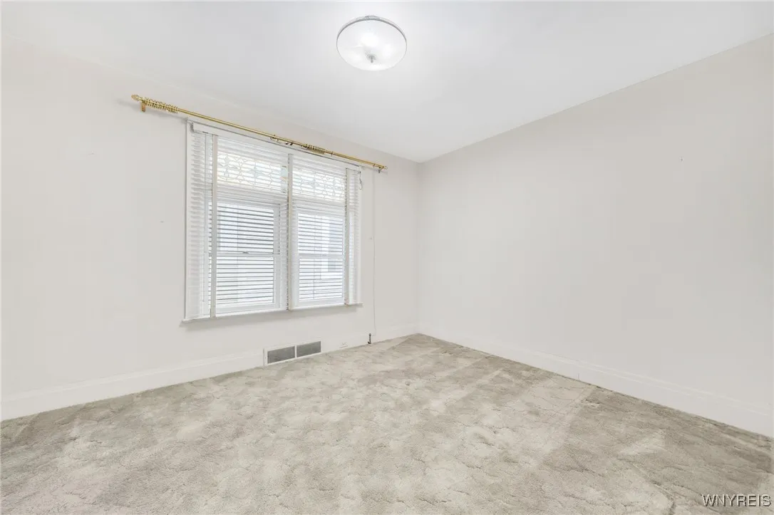 178 Lockwood Avenue, Buffalo, New York 14220, Buffalo, New York 14220, 4 Bedrooms Bedrooms, 7 Rooms Rooms,1 BathroomBathrooms,Residential,Closed,178 Lockwood Avenue, Buffalo, New York 14220,B1604716