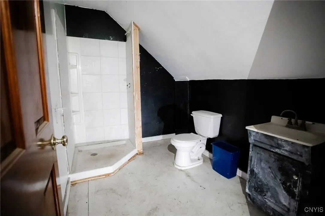 29031 Stony Point Road, Cape Vincent, New York 136, Cape Vincent, New York 13618, 7 Bedrooms Bedrooms, 15 Rooms Rooms,3 BathroomsBathrooms,Residential,For Sale,29031 Stony Point Road, Cape Vincent, New York 136,0,S1602218