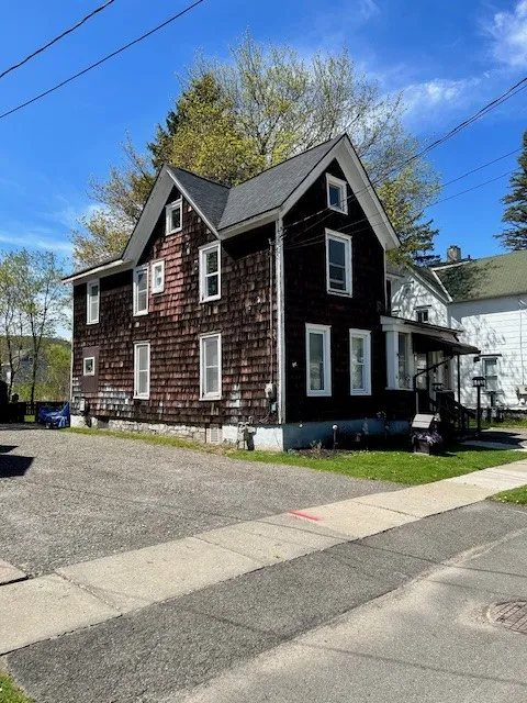 16 Columbia Street, Norwich-city, New York 13815, Norwich, New York 13815, 3 Bedrooms Bedrooms, 9 Rooms Rooms,1 BathroomBathrooms,Residential,For Sale,16 Columbia Street, Norwich-city, New York 13815,0,R1605007