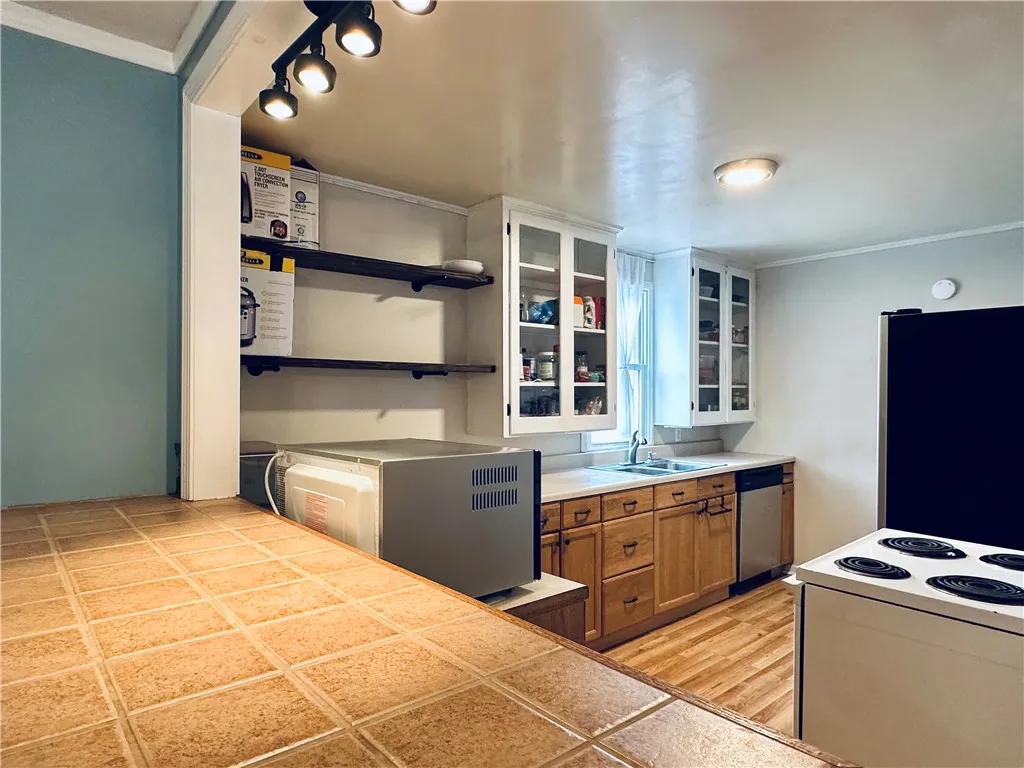 616 Hart Street, Elmira-city, New York 14901, Elmira City, New York 14901, 3 Bedrooms Bedrooms, 6 Rooms Rooms,1 BathroomBathrooms,Residential,Closed,616 Hart Street, Elmira-city, New York 14901,0,R1602740