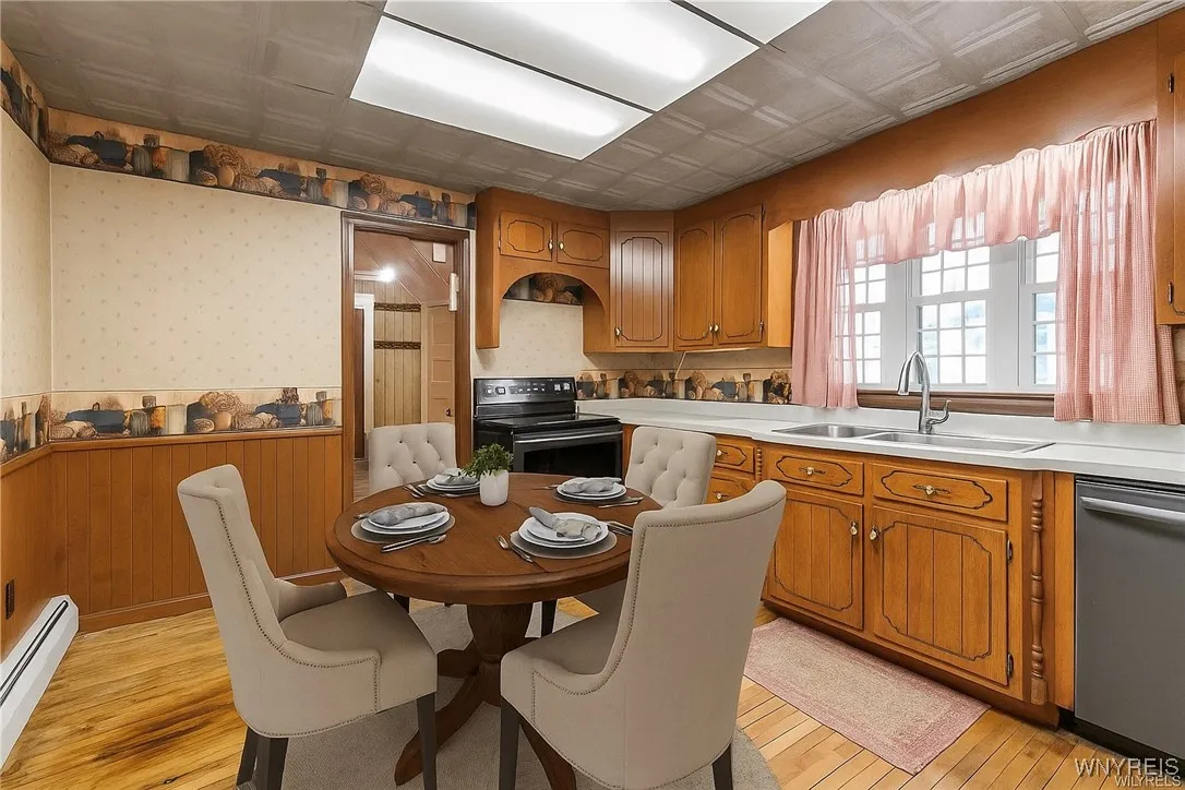 614 West Center Street, Ridgeway, New York 14103, Ridgeway, New York 14103, 3 Bedrooms Bedrooms, 7 Rooms Rooms,1 BathroomBathrooms,Residential,For Sale,614 West Center Street, Ridgeway, New York 14103,0,B1604761