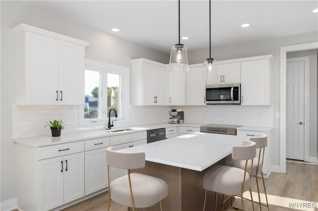 5405 Cooper Ridge, Hamburg, New York 14075, Hamburg, New York 14075, 4 Bedrooms Bedrooms, 9 Rooms Rooms,2 BathroomsBathrooms,Residential,Closed,5405 Cooper Ridge, Hamburg, New York 14075,0,B1604889