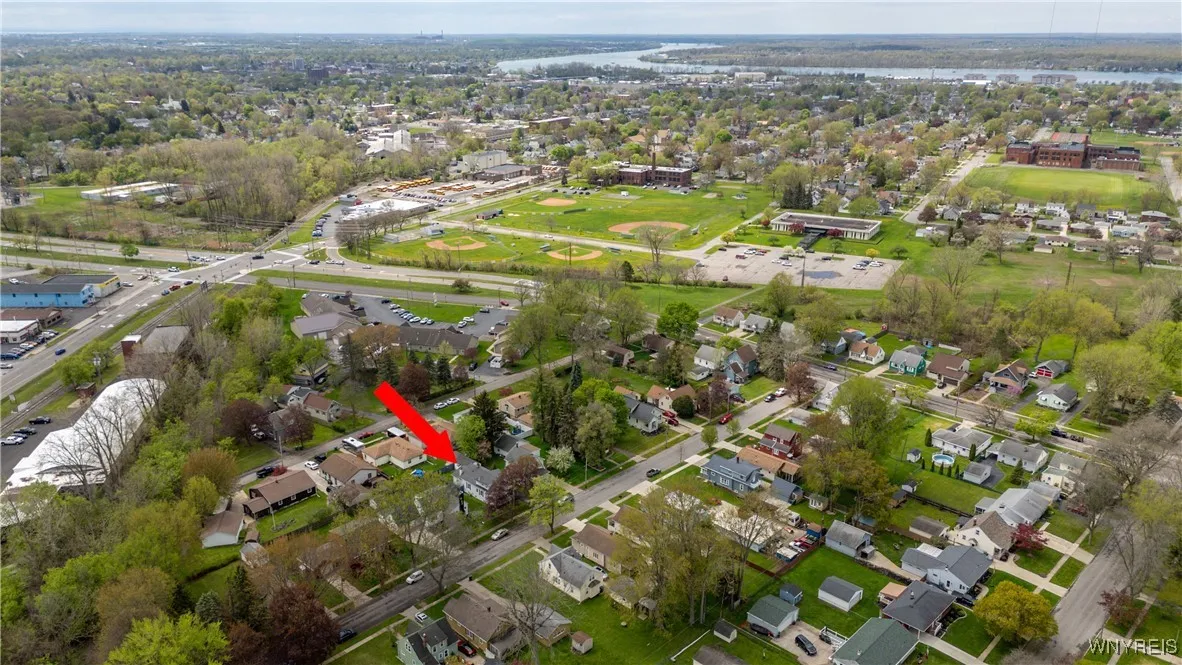 71 Klaum Avenue, North Tonawanda, New York 14120, North Tonawanda, New York 14120, 4 Bedrooms Bedrooms, 10 Rooms Rooms,2 BathroomsBathrooms,Residential,Closed,71 Klaum Avenue, North Tonawanda, New York 14120,0,B1604574