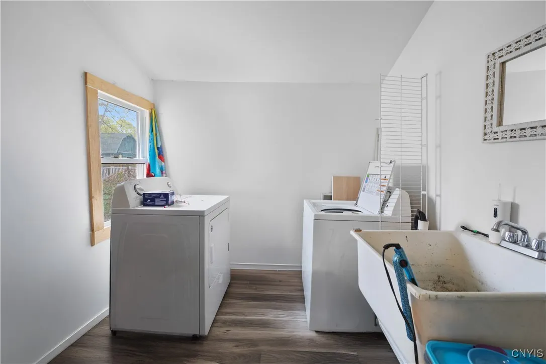 97 West Seneca Street, Oswego-city, New York 13126, Oswego, New York 13126, 3 Bedrooms Bedrooms, 6 Rooms Rooms,1 BathroomBathrooms,Residential,Closed,97 West Seneca Street, Oswego-city, New York 13126,0,S1601475