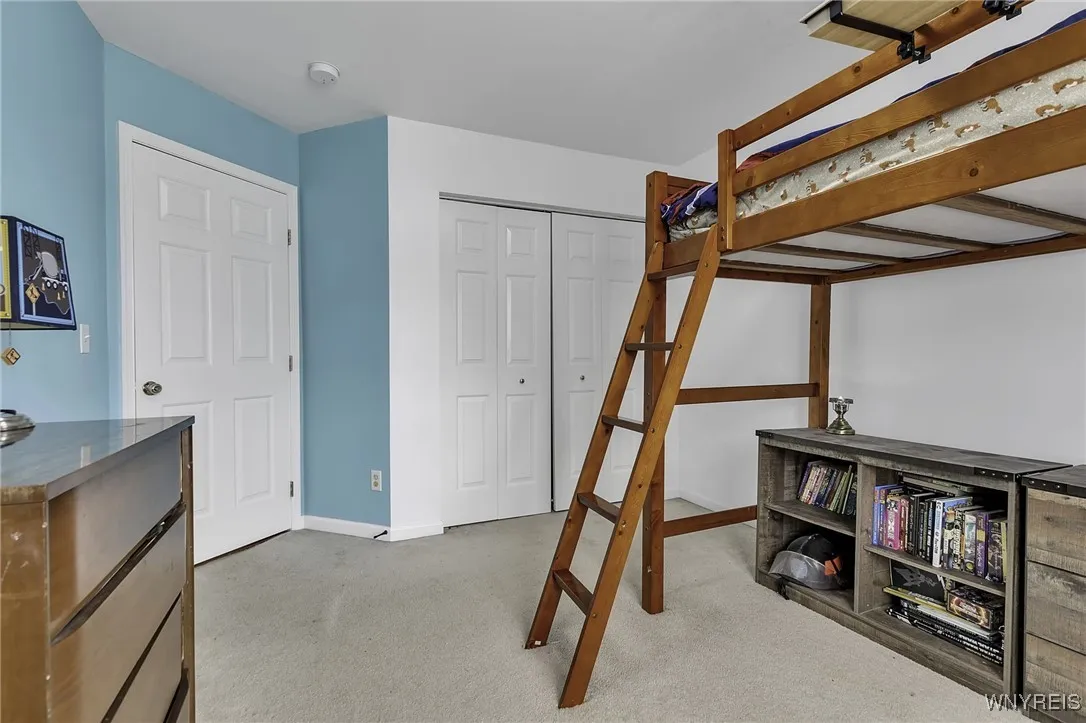 2233 Fox Chase Road, Hamburg, New York 14085, Hamburg, New York 14085, 4 Bedrooms Bedrooms, 9 Rooms Rooms,2 BathroomsBathrooms,Residential,Closed,2233 Fox Chase Road, Hamburg, New York 14085,0,B1603056