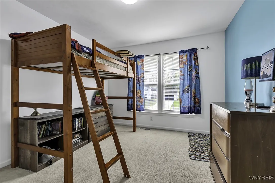 2233 Fox Chase Road, Hamburg, New York 14085, Hamburg, New York 14085, 4 Bedrooms Bedrooms, 9 Rooms Rooms,2 BathroomsBathrooms,Residential,Closed,2233 Fox Chase Road, Hamburg, New York 14085,0,B1603056