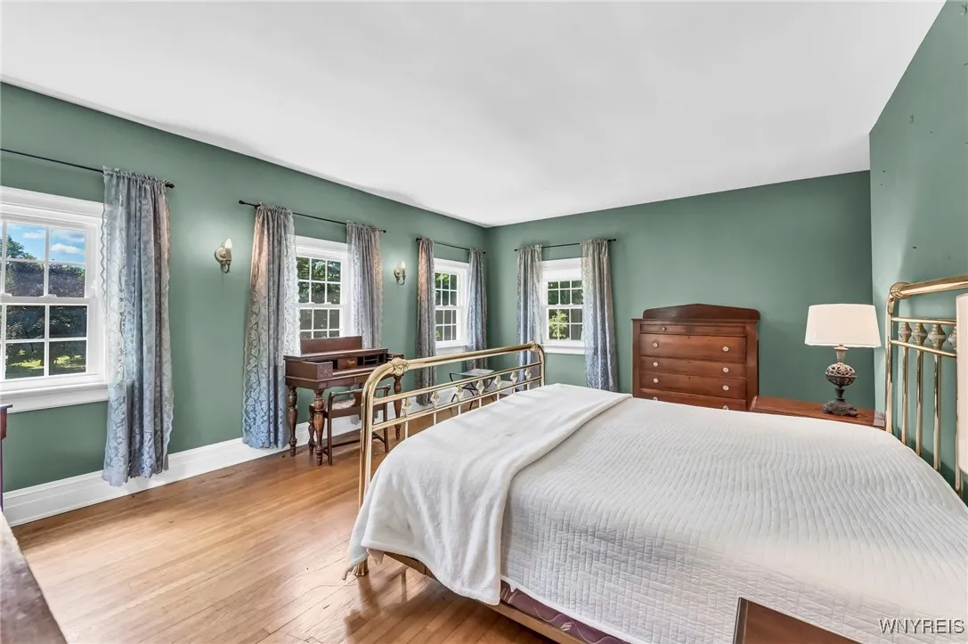 11919 Versailles Silver Crk Road, Perrysburg, New, Perrysburg, New York 14129, 5 Bedrooms Bedrooms, 20 Rooms Rooms,3 BathroomsBathrooms,Residential,Closed,11919 Versailles Silver Crk Road, Perrysburg, New ,0,B1605071