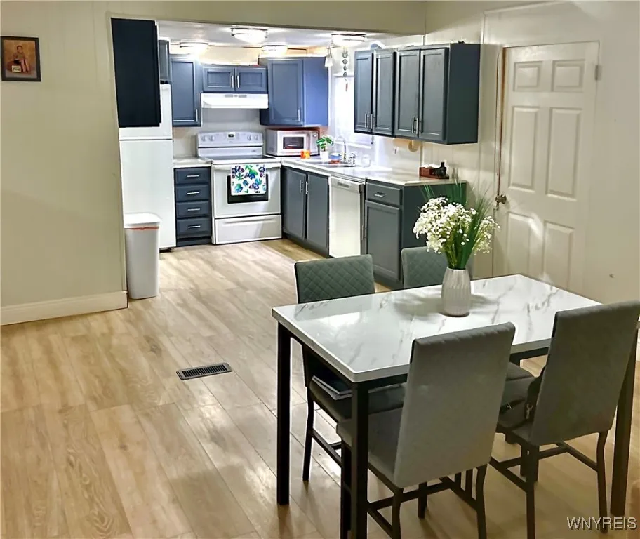 10 Vibernum Drive, Hamburg, New York 14075, Hamburg, New York 14075, 3 Bedrooms Bedrooms, 7 Rooms Rooms,1 BathroomBathrooms,Residential,For Sale,10 Vibernum Drive, Hamburg, New York 14075,B1605152