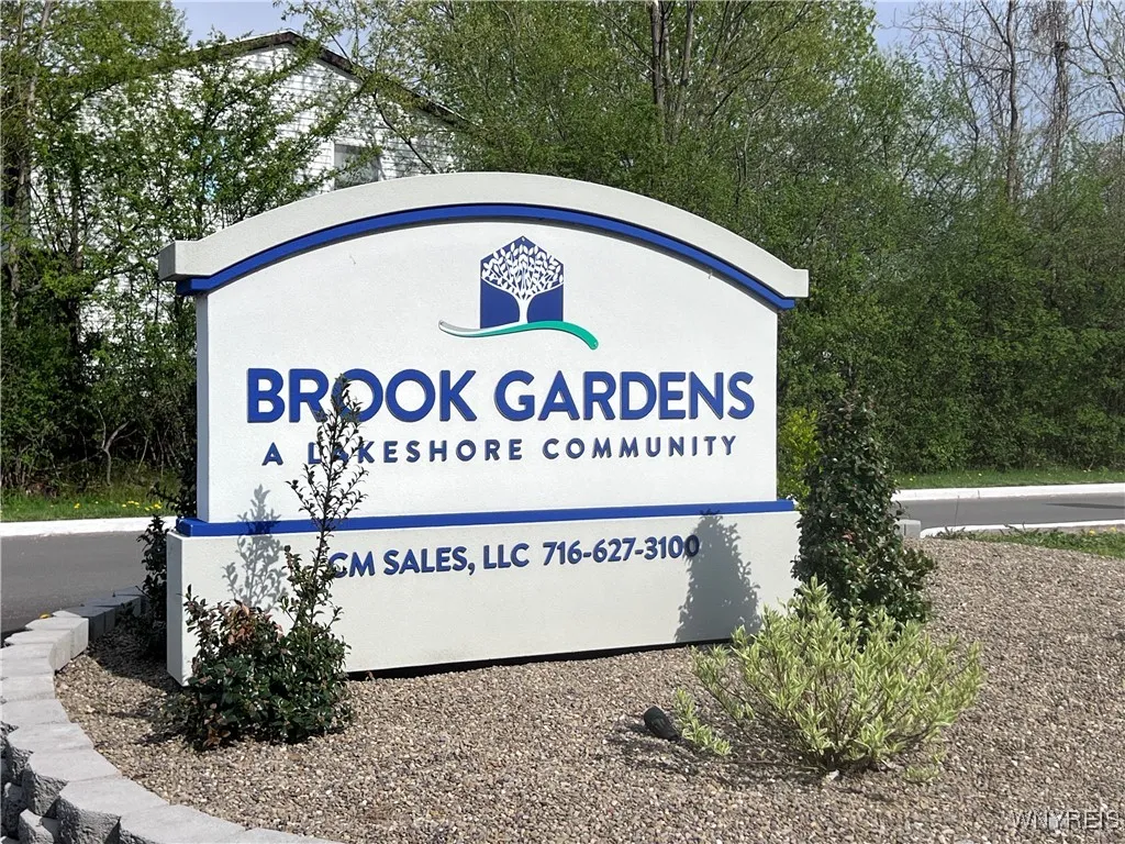10 Vibernum Drive, Hamburg, New York 14075, Hamburg, New York 14075, 3 Bedrooms Bedrooms, 7 Rooms Rooms,1 BathroomBathrooms,Residential,For Sale,10 Vibernum Drive, Hamburg, New York 14075,B1605152