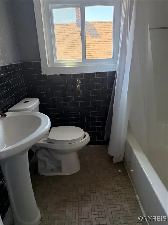 314 Lasalle Avenue, Buffalo, New York 14215, Buffalo, New York 14215, 4 Bedrooms Bedrooms, ,2 BathroomsBathrooms,Residential,Closed,314 Lasalle Avenue, Buffalo, New York 14215,0,B1604148