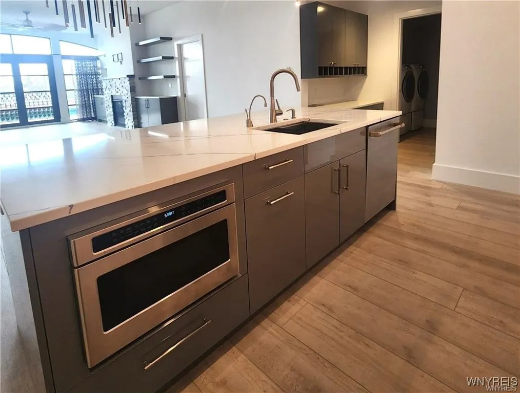 1111 Elmwood Avenue 302, Buffalo, New York 14222, Buffalo, New York 14222, 2 Bedrooms Bedrooms, 6 Rooms Rooms,2 BathroomsBathrooms,Residential,Closed,1111 Elmwood Avenue 302, Buffalo, New York 14222,0,B1605315