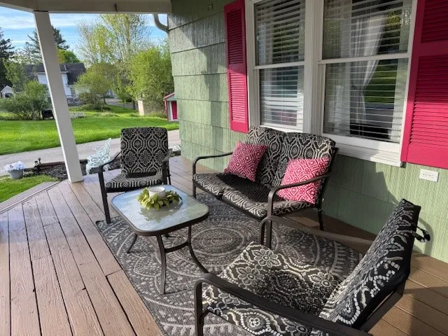 27 Nelson Avenue, Wellsville, New York 14895, Wellsville, New York 14895, 4 Bedrooms Bedrooms, 11 Rooms Rooms,2 BathroomsBathrooms,Residential,Closed,27 Nelson Avenue, Wellsville, New York 14895,0,R1605251