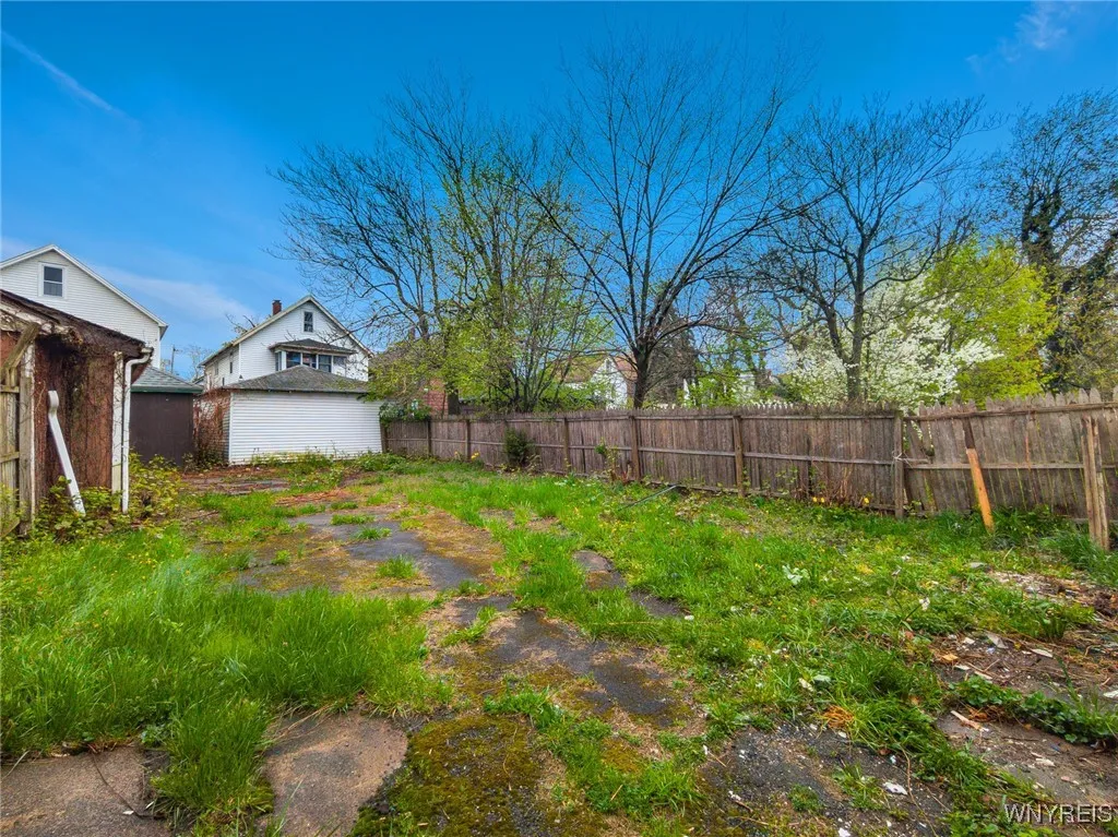 329 Jewett Avenue, Buffalo, New York 14214, Buffalo, New York 14214, 4 Bedrooms Bedrooms, ,4 BathroomsBathrooms,Residential,Closed,329 Jewett Avenue, Buffalo, New York 14214,0,B1605386