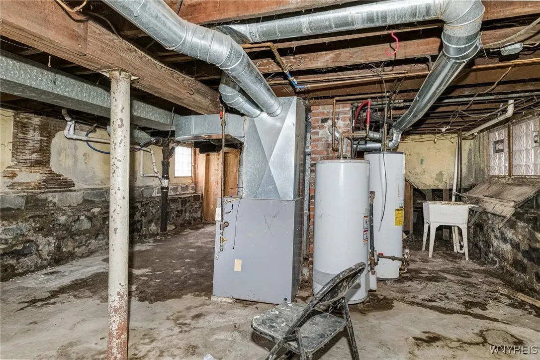 329 Jewett Avenue, Buffalo, New York 14214, Buffalo, New York 14214, 4 Bedrooms Bedrooms, ,4 BathroomsBathrooms,Residential,Closed,329 Jewett Avenue, Buffalo, New York 14214,0,B1605386