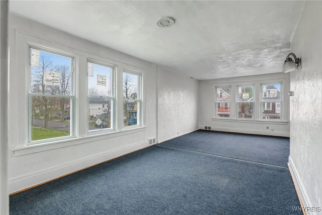 329 Jewett Avenue, Buffalo, New York 14214, Buffalo, New York 14214, 4 Bedrooms Bedrooms, ,4 BathroomsBathrooms,Residential,Closed,329 Jewett Avenue, Buffalo, New York 14214,0,B1605386