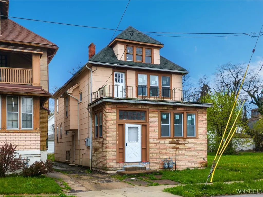 329 Jewett Avenue, Buffalo, New York 14214, Buffalo, New York 14214, 4 Bedrooms Bedrooms, ,4 BathroomsBathrooms,Residential,Closed,329 Jewett Avenue, Buffalo, New York 14214,0,B1605386