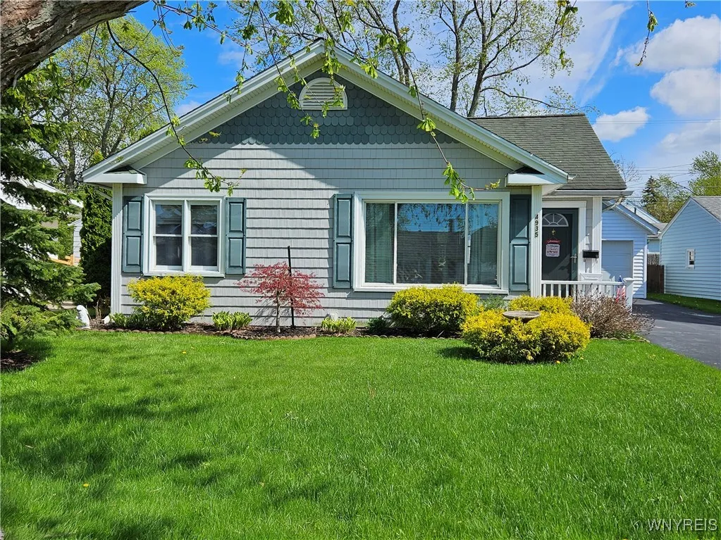 4935 Mount Vernon Boulevard, Hamburg, New York 140, Hamburg, New York 14075, 2 Bedrooms Bedrooms, 4 Rooms Rooms,1 BathroomBathrooms,Residential,Closed,4935 Mount Vernon Boulevard, Hamburg, New York 140,0,B1605370