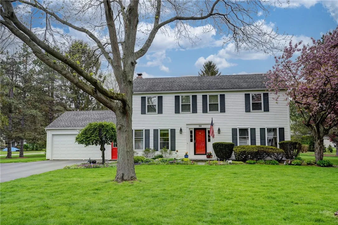 30 Hunters Pointe, Perinton, New York 14534, Perinton, New York 14534, 4 Bedrooms Bedrooms, 10 Rooms Rooms,2 BathroomsBathrooms,Residential,Closed,30 Hunters Pointe, Perinton, New York 14534,0,R1605406