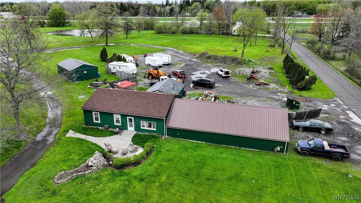 2572 Lakeview Road, Hamburg, New York 14085, Hamburg, New York 14085, 3 Bedrooms Bedrooms, 6 Rooms Rooms,1 BathroomBathrooms,Residential,For Sale,2572 Lakeview Road, Hamburg, New York 14085,0,B1605439