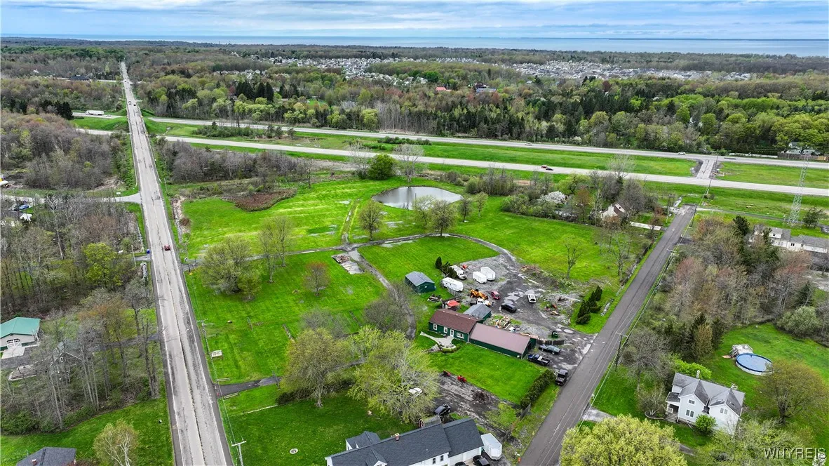 2572 Lakeview Road, Hamburg, New York 14085, Hamburg, New York 14085, 3 Bedrooms Bedrooms, 6 Rooms Rooms,1 BathroomBathrooms,Residential,For Sale,2572 Lakeview Road, Hamburg, New York 14085,0,B1605439