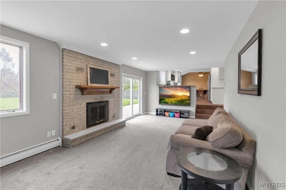 5153 Glenwood Drive, Clarence, New York 14221, Clarence, New York 14221, 4 Bedrooms Bedrooms, 9 Rooms Rooms,2 BathroomsBathrooms,Residential,Closed,5153 Glenwood Drive, Clarence, New York 14221,0,B1605432