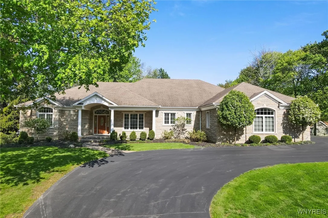 56 Sunset Lane, Orchard Park, New York 14127, Orchard Park, New York 14127, 3 Bedrooms Bedrooms, 14 Rooms Rooms,2 BathroomsBathrooms,Residential,Closed,56 Sunset Lane, Orchard Park, New York 14127,0,B1601083