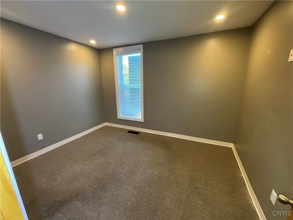 812 State Street, Watertown-city, New York 13601, Watertown City, New York 13601, 6 Bedrooms Bedrooms, ,2 BathroomsBathrooms,Residential,Closed,812 State Street, Watertown-city, New York 13601,0,S1605530