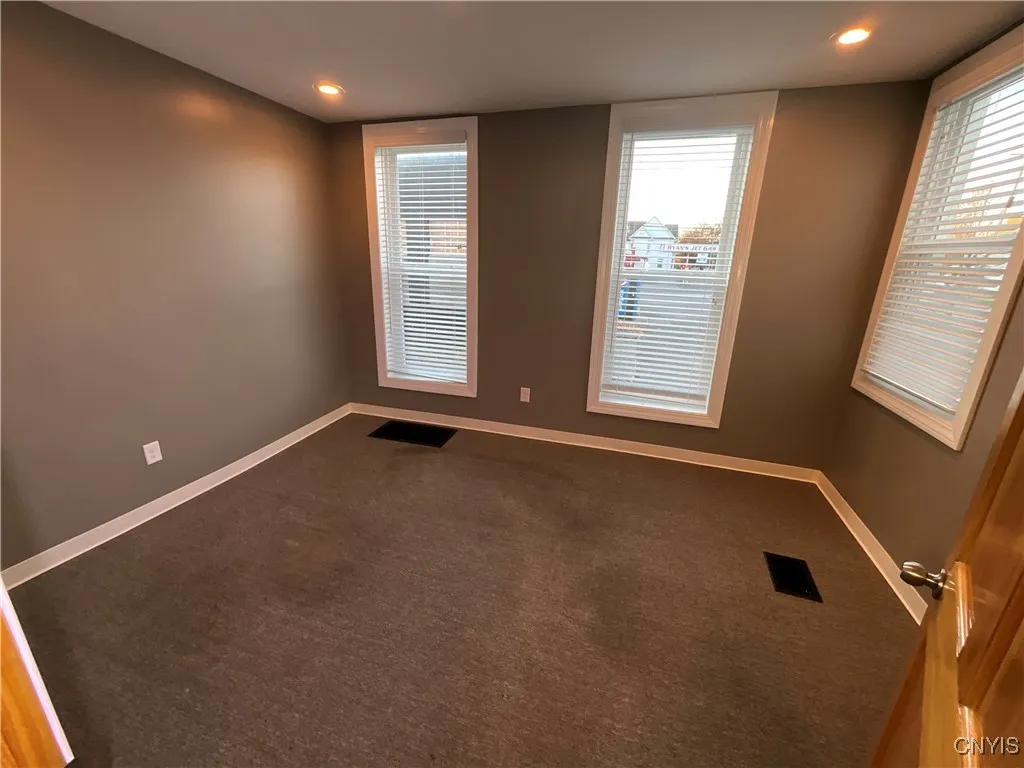 812 State Street, Watertown-city, New York 13601, Watertown City, New York 13601, 6 Bedrooms Bedrooms, ,2 BathroomsBathrooms,Residential,Closed,812 State Street, Watertown-city, New York 13601,0,S1605530