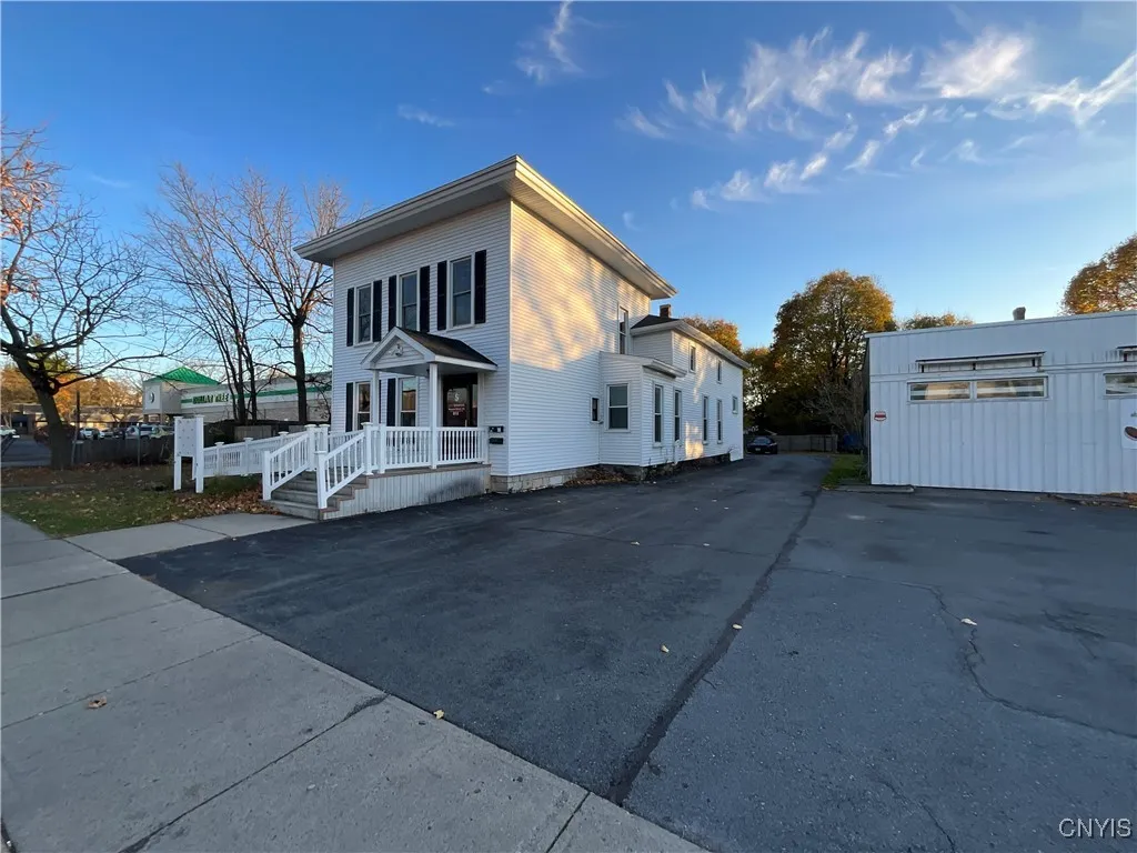 812 State Street, Watertown-city, New York 13601, Watertown City, New York 13601, 6 Bedrooms Bedrooms, ,2 BathroomsBathrooms,Residential,Closed,812 State Street, Watertown-city, New York 13601,0,S1605530