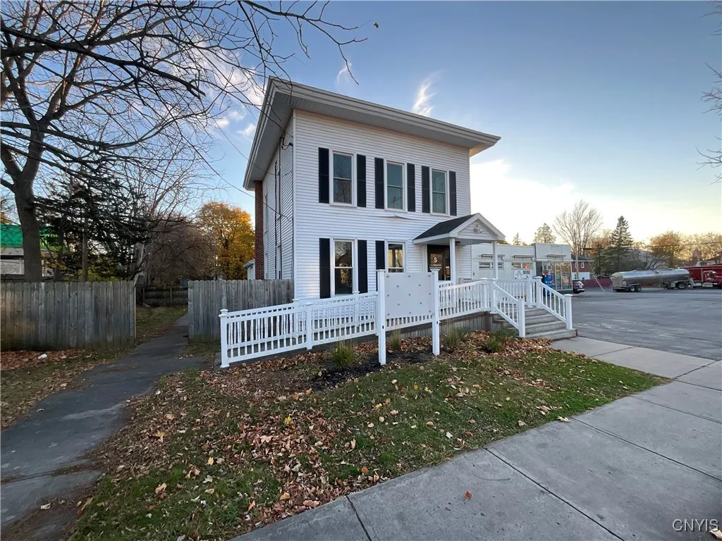812 State Street, Watertown-city, New York 13601, Watertown City, New York 13601, 6 Bedrooms Bedrooms, ,2 BathroomsBathrooms,Residential,Closed,812 State Street, Watertown-city, New York 13601,0,S1605530