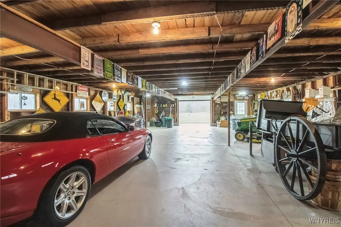 100 May Drive, Elma, New York 14059, Elma, New York 14059, 3 Bedrooms Bedrooms, 7 Rooms Rooms,3 BathroomsBathrooms,Residential,Closed,100 May Drive, Elma, New York 14059,0,B1605242