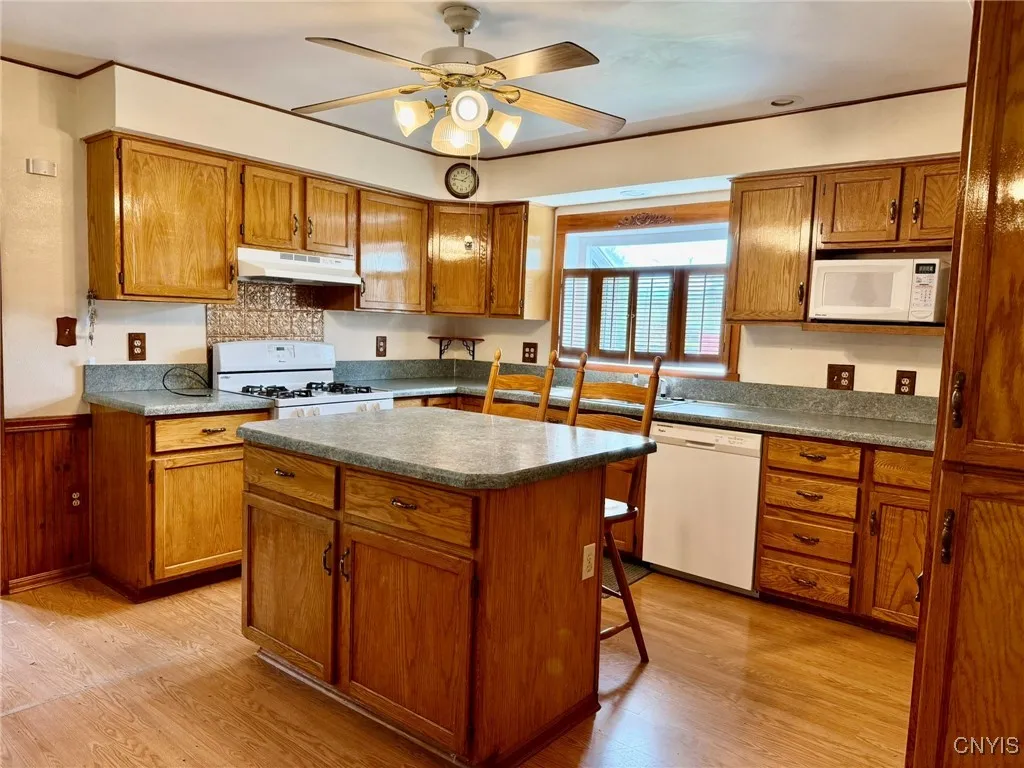 101 Panesi Avenue, Rome-inside, New York 13440, Rome, New York 13440, 3 Bedrooms Bedrooms, ,2 BathroomsBathrooms,Residential,Closed,101 Panesi Avenue, Rome-inside, New York 13440,0,S1605255