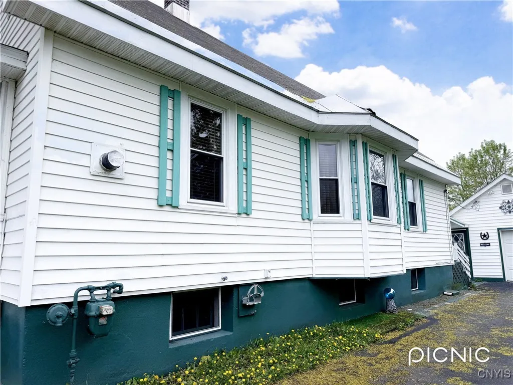 101 Panesi Avenue, Rome-inside, New York 13440, Rome, New York 13440, 3 Bedrooms Bedrooms, ,2 BathroomsBathrooms,Residential,Closed,101 Panesi Avenue, Rome-inside, New York 13440,0,S1605255