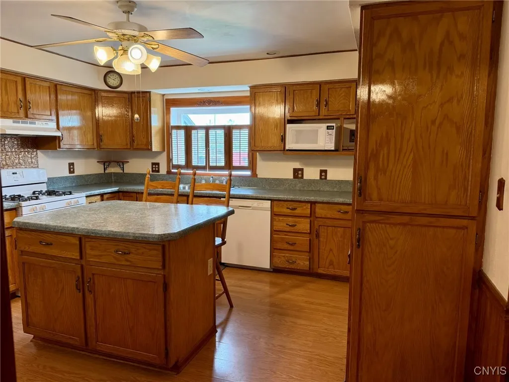 101 Panesi Avenue, Rome-inside, New York 13440, Rome, New York 13440, 3 Bedrooms Bedrooms, ,2 BathroomsBathrooms,Residential,Closed,101 Panesi Avenue, Rome-inside, New York 13440,0,S1605255