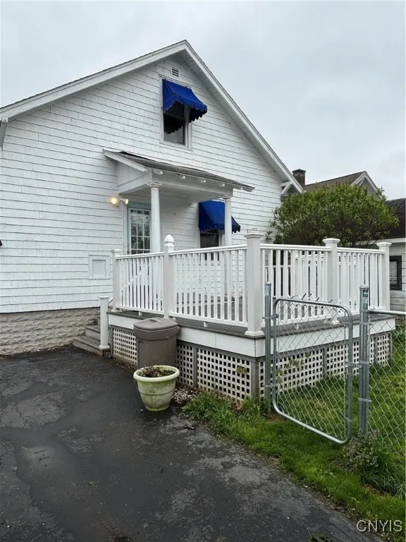 1102 Kellogg Avenue, Utica, New York 13502, Utica, New York 13502, 4 Bedrooms Bedrooms, 8 Rooms Rooms,2 BathroomsBathrooms,Residential,Closed,1102 Kellogg Avenue, Utica, New York 13502,0,S1605581