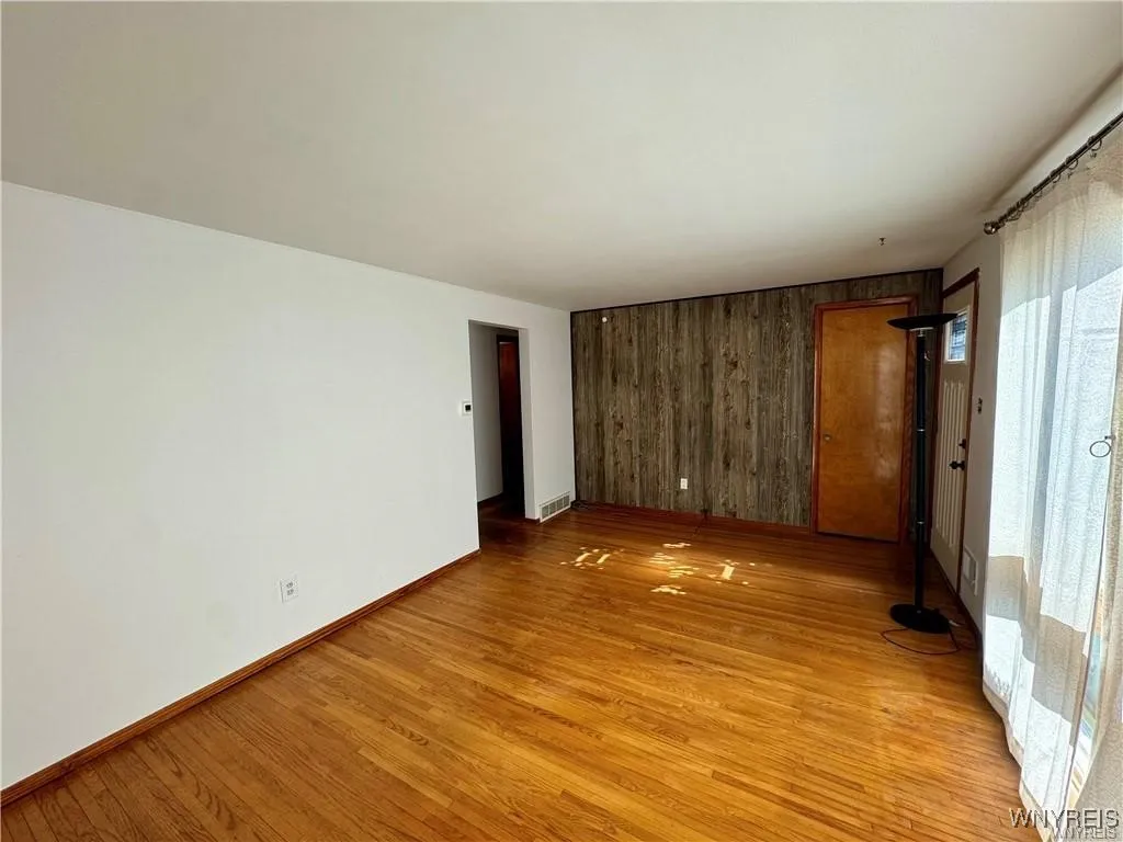 88 Loretto Drive, Cheektowaga, New York 14225, Cheektowaga, New York 14225, 2 Bedrooms Bedrooms, 5 Rooms Rooms,1 BathroomBathrooms,Residential,Closed,88 Loretto Drive, Cheektowaga, New York 14225,0,B1605502