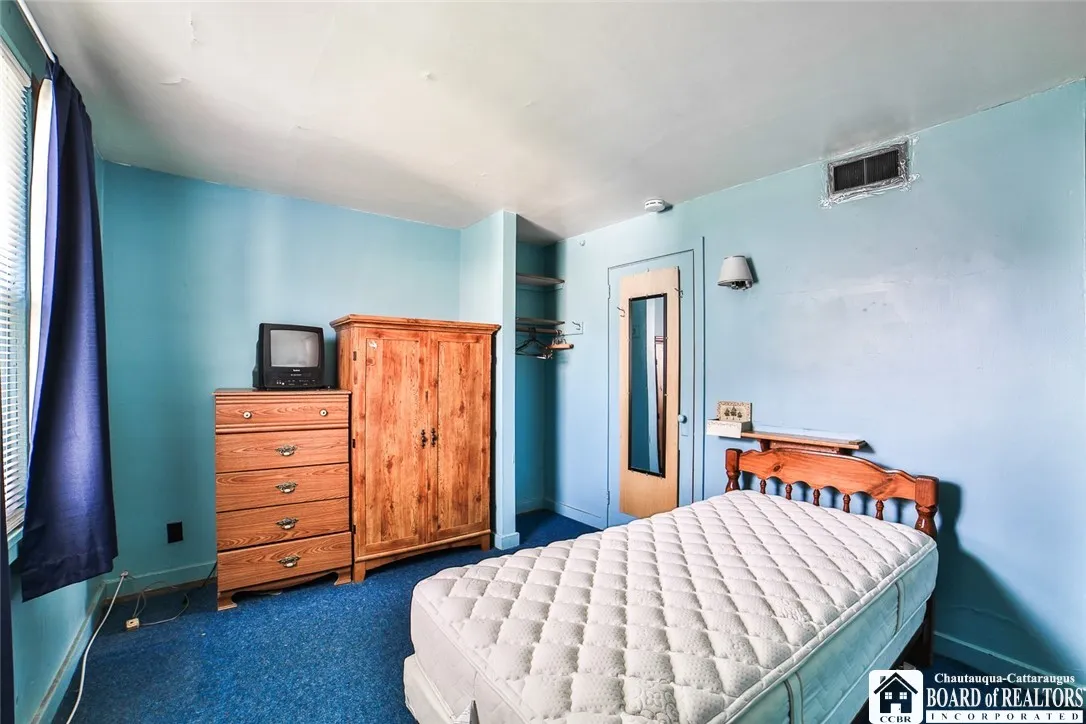 6 Balzac Court 2, Tonawanda-town, New York 14150, Tonawanda, New York 14150, 4 Bedrooms Bedrooms, ,2 BathroomsBathrooms,Residential,For Sale,6 Balzac Court 2, Tonawanda-town, New York 14150,0,R1605527