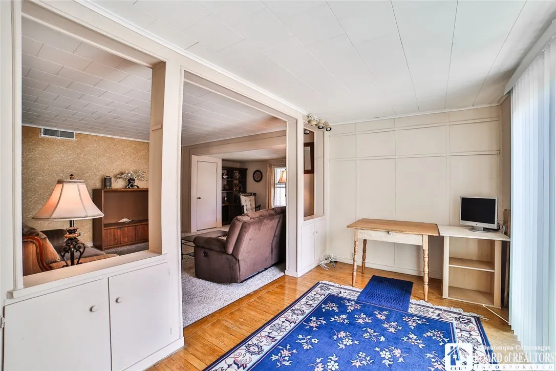 6 Balzac Court 2, Tonawanda-town, New York 14150, Tonawanda, New York 14150, 4 Bedrooms Bedrooms, ,2 BathroomsBathrooms,Residential,For Sale,6 Balzac Court 2, Tonawanda-town, New York 14150,0,R1605527