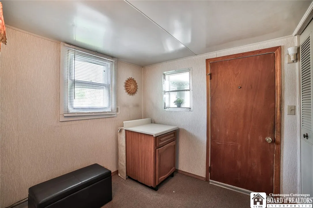 6 Balzac Court 2, Tonawanda-town, New York 14150, Tonawanda, New York 14150, 4 Bedrooms Bedrooms, ,2 BathroomsBathrooms,Residential,For Sale,6 Balzac Court 2, Tonawanda-town, New York 14150,0,R1605527